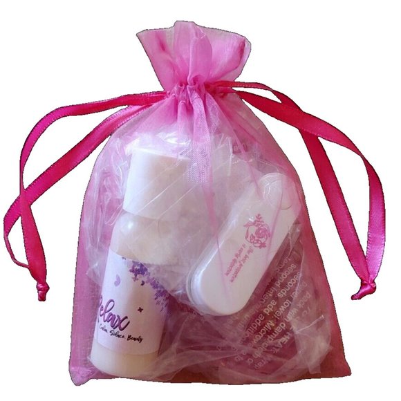 New Breast Cancer Awareness 4 Piece Gift Bag: Emery Board, Lotion, Gel Pack, Bag - Picture 3 of 11